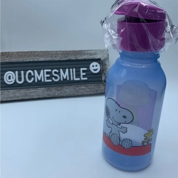Tupperware Peanuts Worldwide Eco Water Bottle with Twist-On Cap - Picture 3 of 4